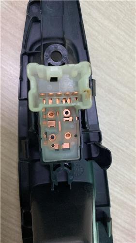 MANDO ELEVALUNAS TRASERO IZQUIERDO Nissan Qashqai (J11E)(2013->) foto 4
