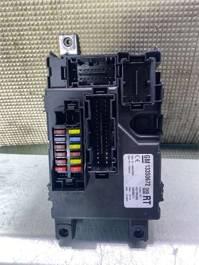 Caja Fusibles/Rele Opel Corsa D (2006->)