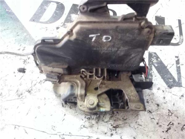 Cerradura Puerta Trasera Derecha Volkswagen PASSAT BERLINA foto 3
