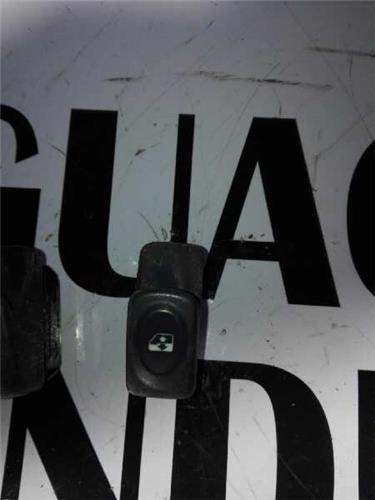 mando elevalunas delantero derecho renault cl