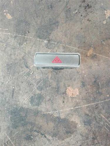 Interruptor Luces Emergencia Ford TOURNEO CONNECT foto 2