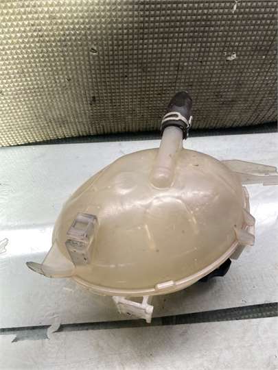 Botella Expansion Opel Astra K Berlina 5p (09.2015->) foto 4