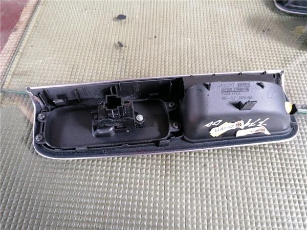 MANDO ELEVALUNAS DELANTERO DERECHO Volvo V50 Familiar (2004->) foto 2