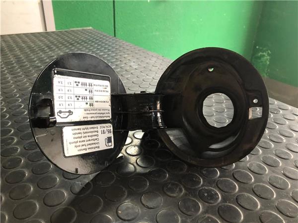 Tapa Exterior Combustible Volkswagen Golf IV Berlina (1J1)(10.1997->2004) foto 4