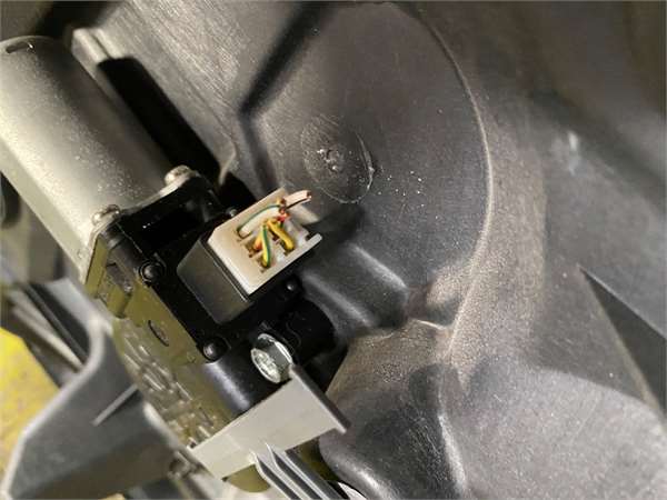 Elevalunas Electrico Delantero Izquierdo Mazda 3 Berlina (BL)(2009->) foto 3