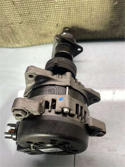 Alternador Ford Focus Berlina (CB4)(2008->) foto 3
