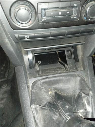 Cenicero Skoda Octavia Combi (1Z5)(2008->) foto 2