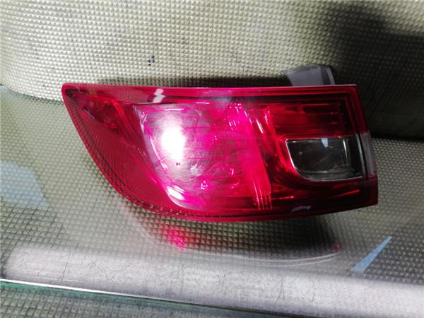 piloto trasero izquierdo renault clio iv 2012