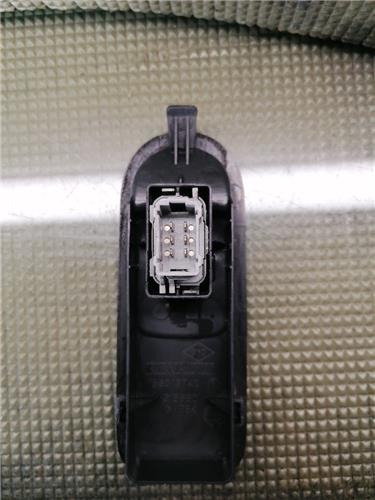 MANDO ELEVALUNAS DELANTERO DERECHO Renault Scenic II (JM)(2003->) foto 2