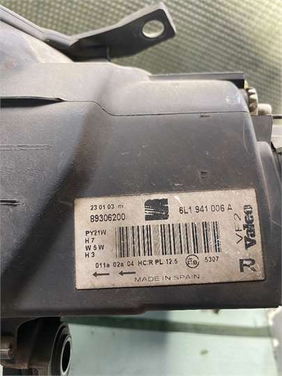 Faro Delantero Derecho Seat Ibiza (6L1)(04.2002->) foto 2