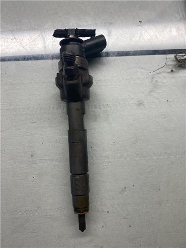 Inyector BMW Serie 1 Berlina (E81/E87)(2004->) foto 2