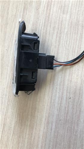 MANDO ELEVALUNAS DELANTERO DERECHO Fiat Stilo (192)(2001->) foto 3