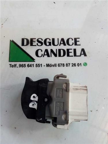 MANDO ELEVALUNAS DELANTERO DERECHO Renault MEGANE II BERLINA 5P foto 2