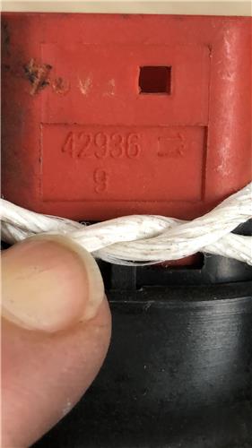 MANDO ELEVALUNAS DELANTERO DERECHO Ford Transit Connect (TC7)(2002->) foto 4