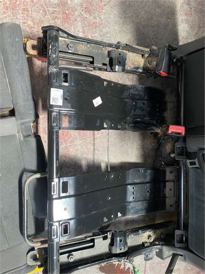 Asientos traseros izquierdo Volkswagen Golf Sportsvan VII (AM1)(12.2013->2017) foto 2