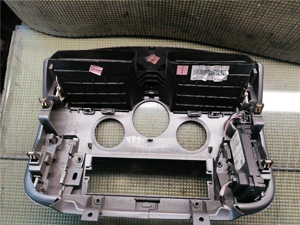 AIREADOR CENTRAL Renault Scenic II (JM)(2003->) foto 2