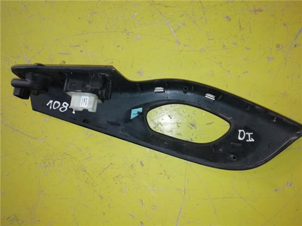 MANDO ELEVALUNAS DELANTERO IZQUIERDO Renault Trafic III Combi (08.2014->) foto 4