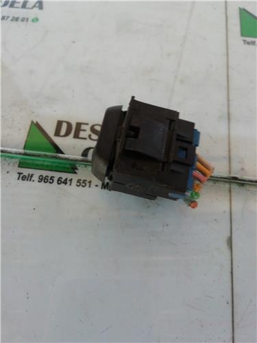 MANDO ELEVALUNAS DELANTERO DERECHO Citroen Berlingo (1996->) foto 2