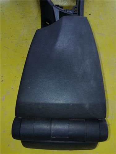reposabrazos bmw serie 1 berlina e81e87 2004