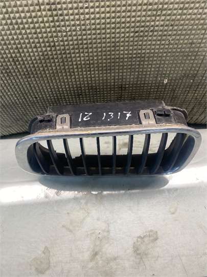 Moldura Paragolpes Delantero Izquierda BMW Serie 3 Berlina (E46)(1998->) foto 2