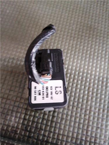 MANDO ELEVALUNAS DELANTERO IZQUIERDO Opel Astra G Berlina (1998->) foto 2