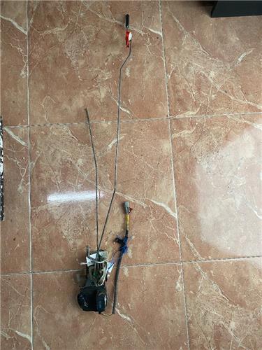 Cerradura Puerta Trasera Derecha