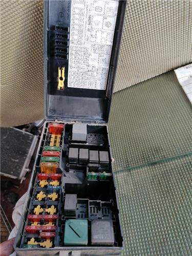 Caja Fusibles/Rele Ford Focus Berlina (CAK)(1998->) foto 2