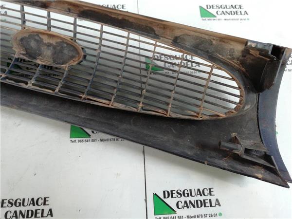 Rejilla Capo Ford Fiesta Berlina (1996->) foto 5