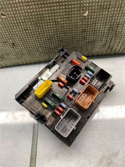 Caja Fusibles/Rele