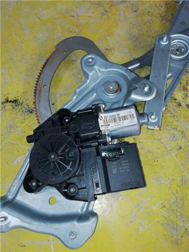 Elevalunas Electrico Trasero Derecho Renault Scenic III (JZ)(2009->) foto 2