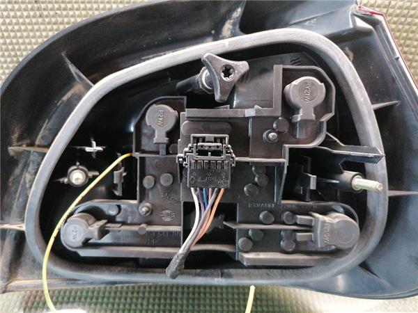 Piloto Trasero Izquierdo Renault Megane I Fase 2 Berlina (BA0)(1999->) foto 3