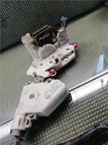 Cerradura Puerta Delantera Derecha Nissan Almera (N15)(07.1995->) foto 2