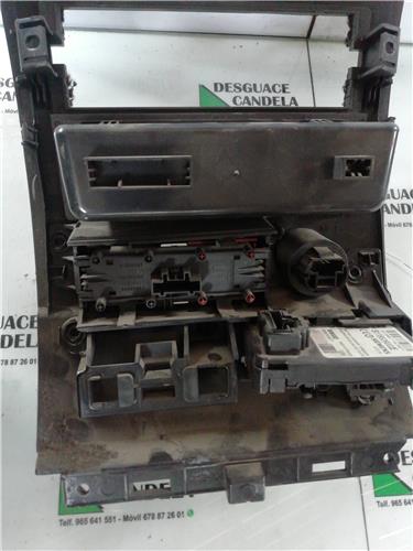 Interruptor Luces Emergencia Renault Megane II Berlina 5P (10.2002->) foto 3