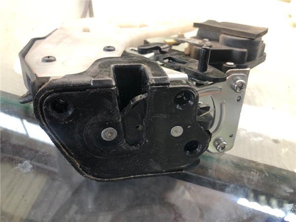 cerradura puerta trasera izquierda kia sporta
