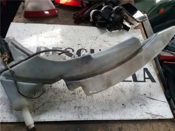 Deposito Limpiaparabrisas Ford FOCUS BERLINA