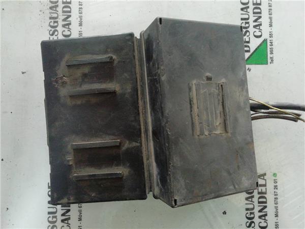 Caja Fusibles/Rele Peugeot Partner (S2)(2002->) foto 4