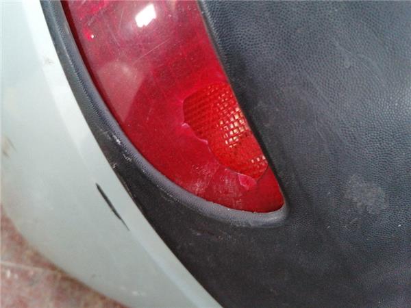 Paragolpes Trasero Opel Corsa C (2000->) foto 2