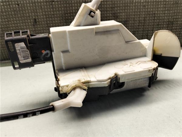 cerradura puerta delantera izquierda peugeot