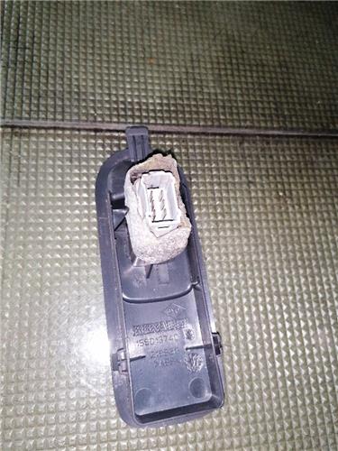 MANDO ELEVALUNAS DELANTERO DERECHO Renault Scenic II (JM)(2003->) foto 2