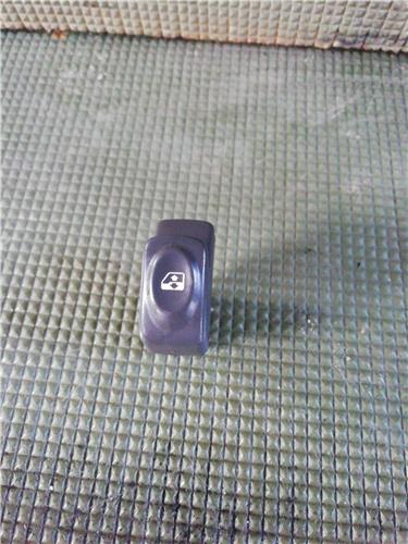 MANDO ELEVALUNAS DELANTERO DERECHO Renault Scenic I (JA...)(1999->)