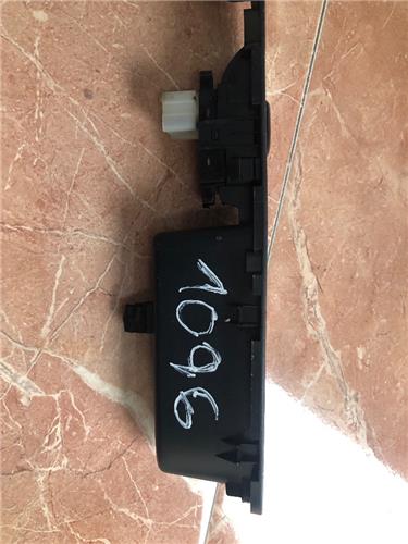 MANDO ELEVALUNAS TRASERO DERECHO Nissan Qashqai (J11E)(2013->) foto 3