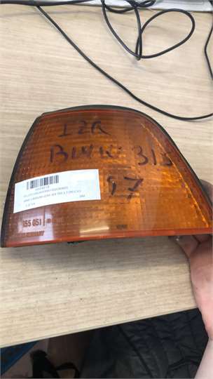 Intermitente Delantero Izquierdo