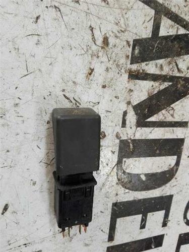 Interruptor Luces Emergencia Renault R 5 (B/C40)(1985->) foto 3