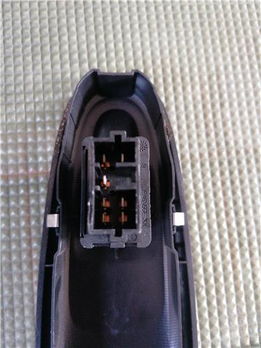 MANDO ELEVALUNAS DELANTERO DERECHO Peugeot 406 Break (S1/S2)(01.1997->)