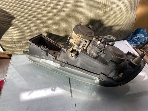 Faro Delantero Derecho Nissan Primera Berlina (P11)(06.1999->) foto 2