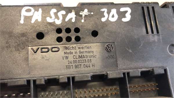 Mandos Calefaccion / Aire Acondicionado Volkswagen Passat Berlina (3B3)(2000->) foto 2
