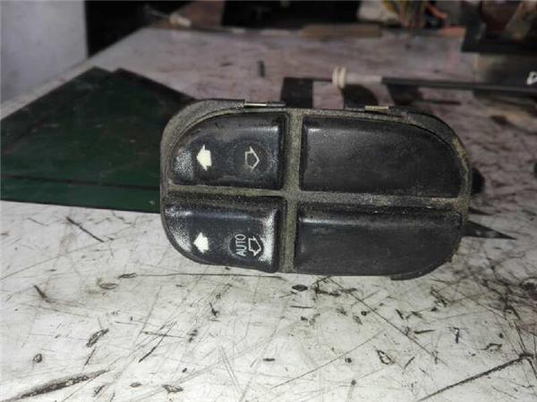 MANDO ELEVALUNAS DELANTERO IZQUIERDO Ford MONDEO FAMILIAR foto 2