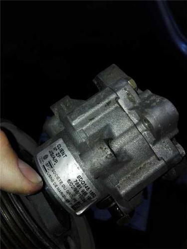 Bomba Servodireccion Audi A4 BERLINA foto 2