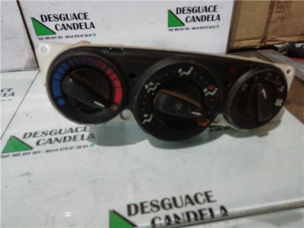 Mandos Calefaccion / Aire Acondicionado Ford Transit Connect (TC7)(2002->) foto 2