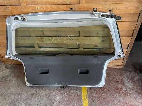 Porton Trasero Volkswagen Polo IV (9N1)(11.2001->) foto 3
